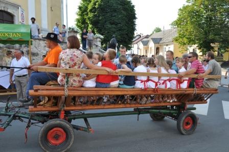 KNOBLEHARJEVO 2012 - Otvoritev ceste in pločnika do osnovne šole Frana Metelka 40